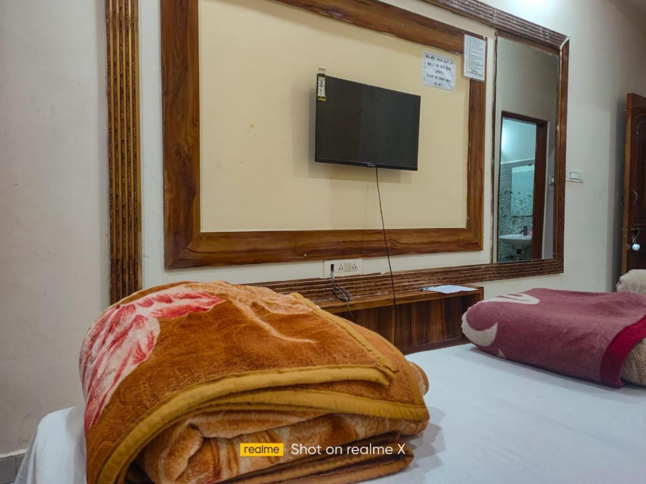 Hotel Pleasure Landmark Ujjain Dış mekan fotoğraf